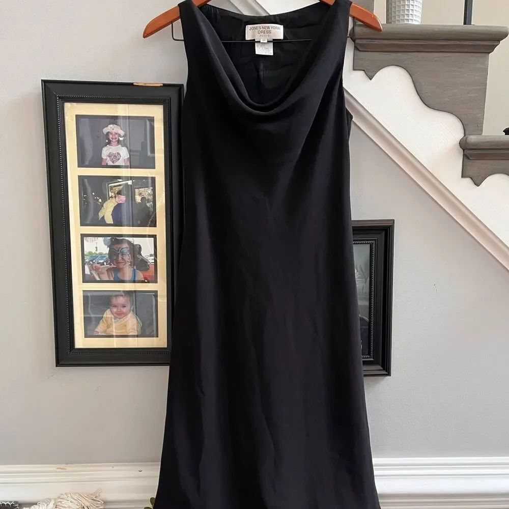 Jones New York Black Drape Neck Midi Dress sz 8P EUC
